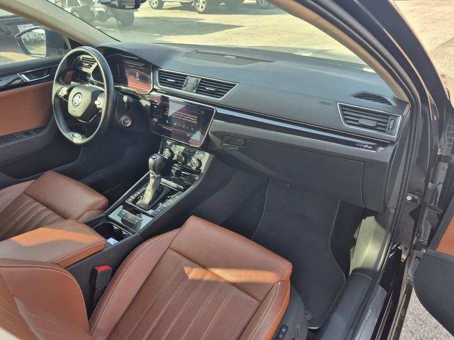 2022 Skoda superb Laurin & Klement  