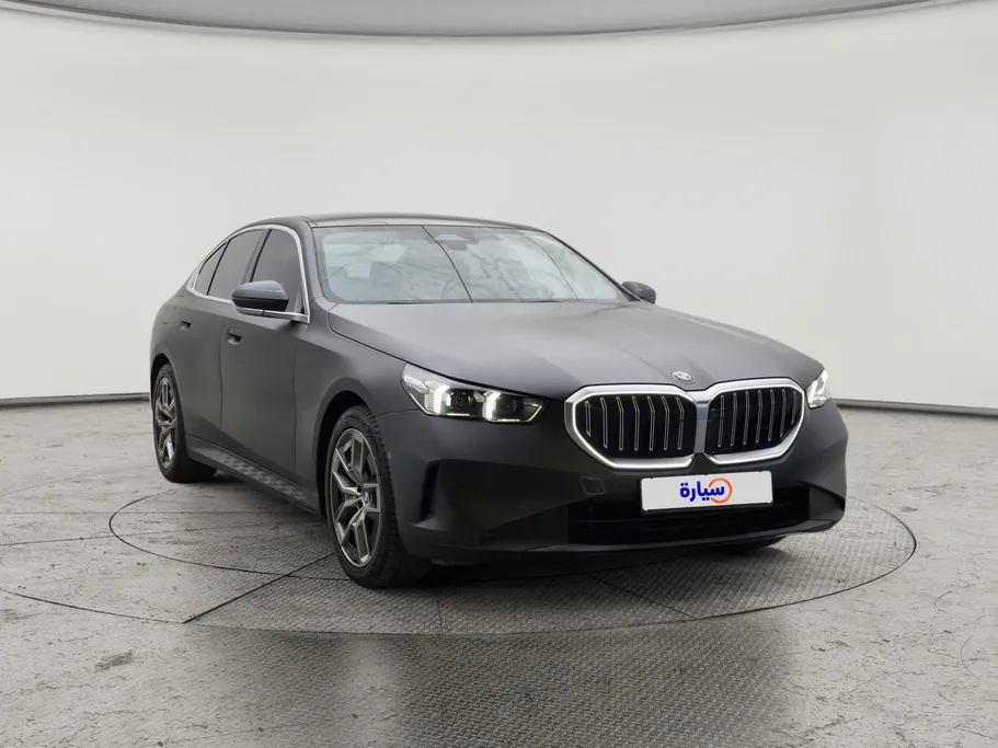 2024 BMW 5 Series 520i 