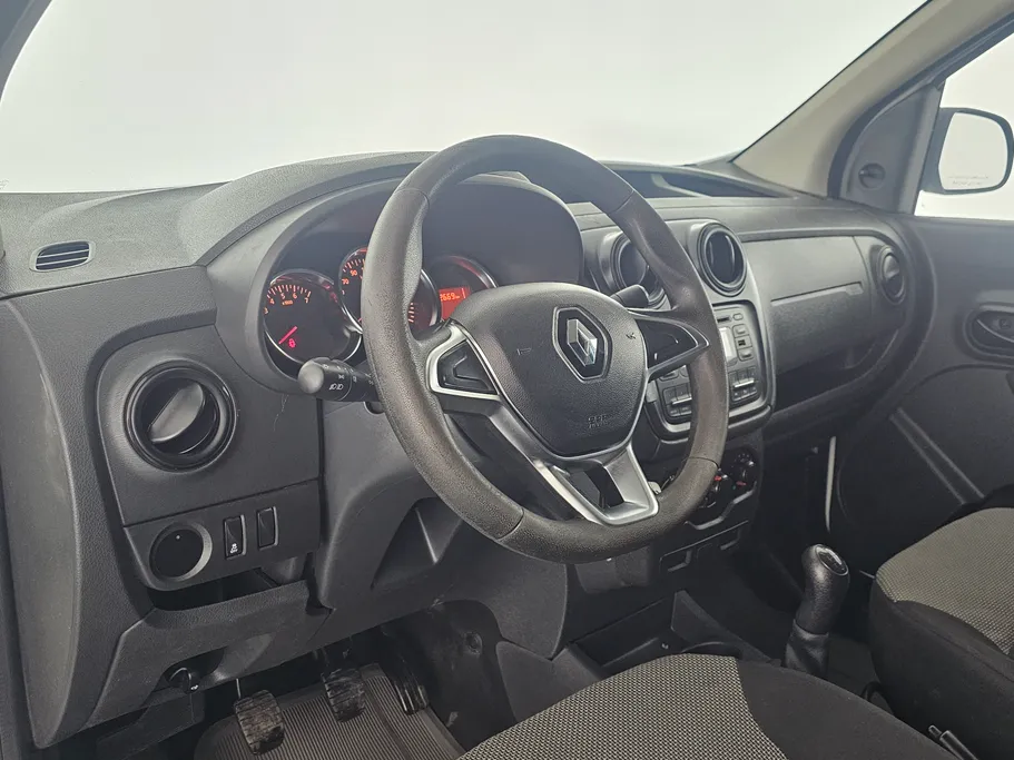 2021 Renault Docker Van بضاعة 