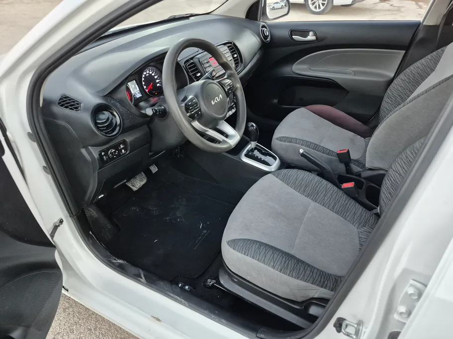 2024 Kia Pegas GL 
