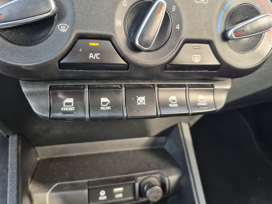 2024 Kia Pegas LX 