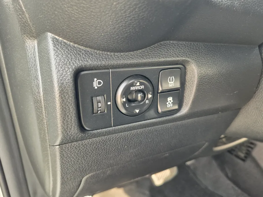 2024 Kia Pegas LX 