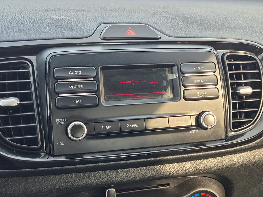 2024 Kia Pegas LX 