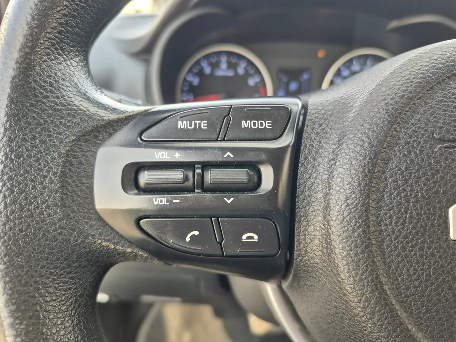 2024 Kia Pegas LX 