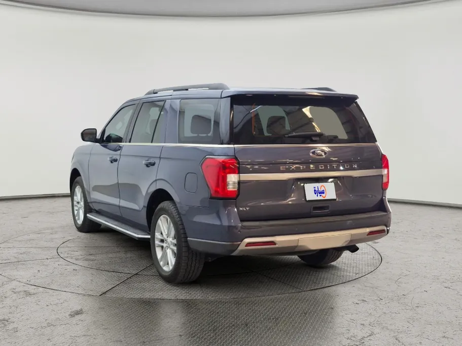 2022 Ford Expedition XLT 