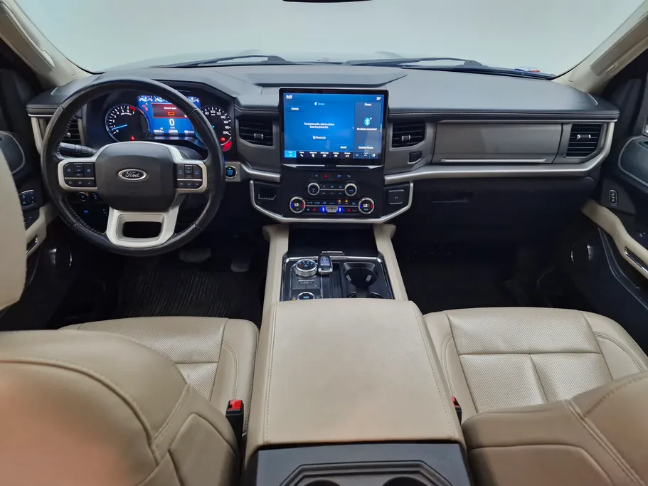 2022 Ford Expedition XLT 