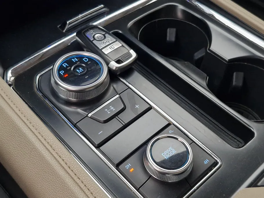 2022 Ford Expedition XLT 