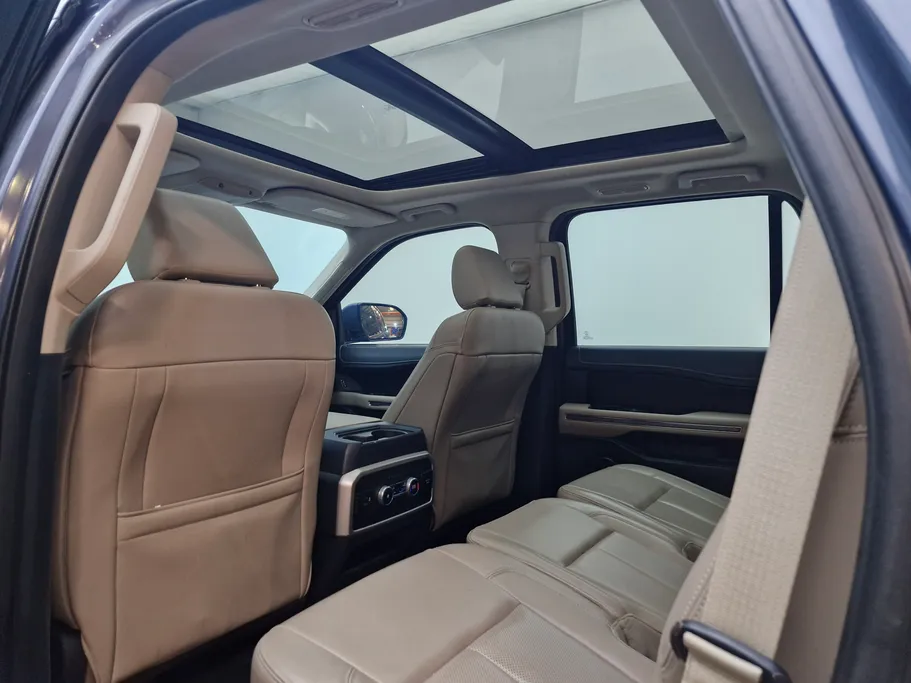 2022 Ford Expedition XLT 