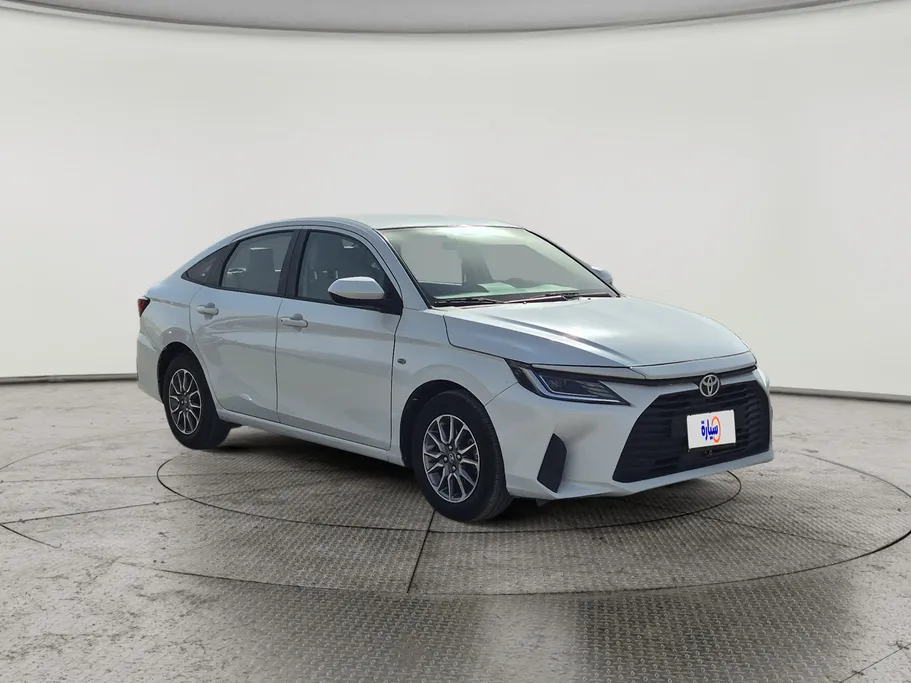 2023 Toyota Yaris  Y 