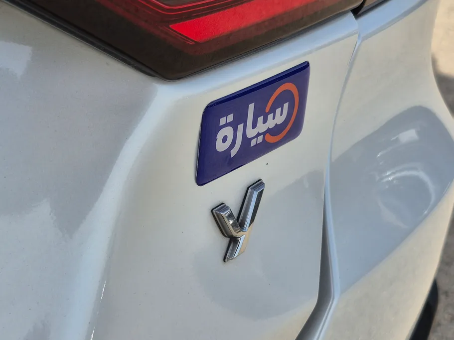 تويوتا يارس Y 2023 
