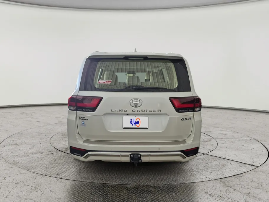 2025 Toyota Land Cruiser GXR 