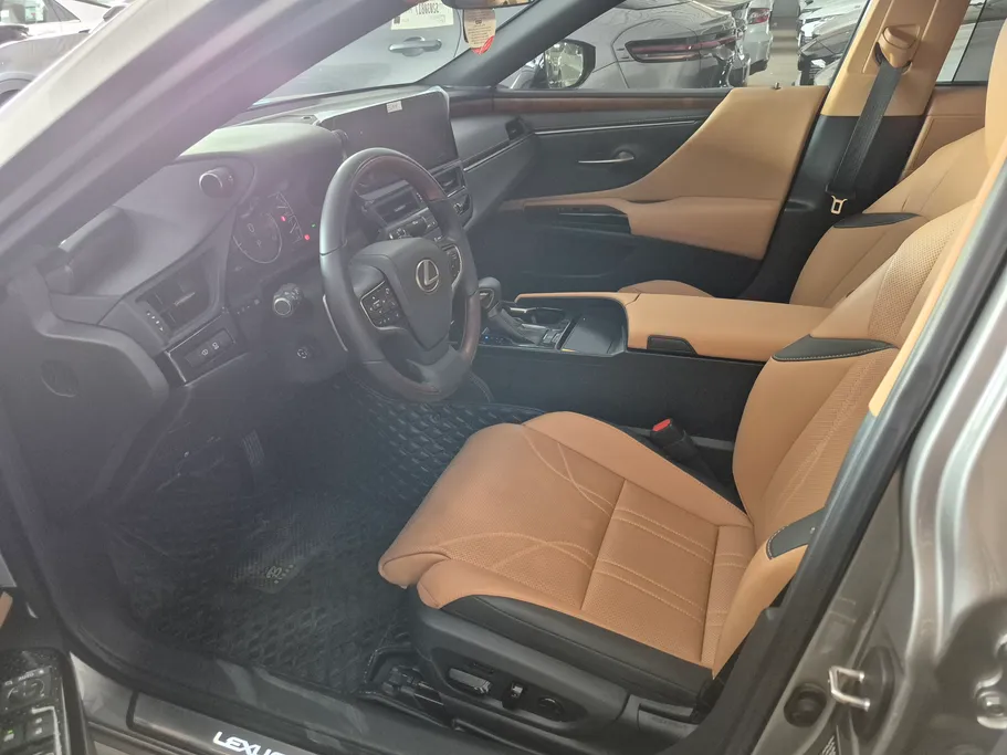 لكزس ES 350 2025 