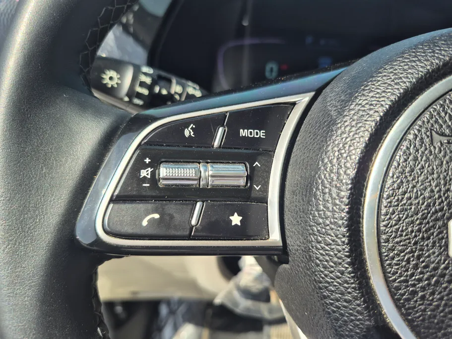 2024 Kia Carens EX 