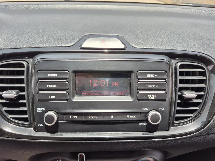2024 Kia Pegas GL 