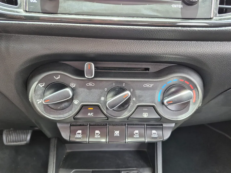 2024 Kia Pegas GL 