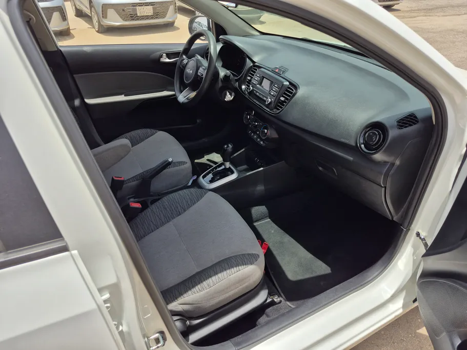 2024 Kia Pegas GL 