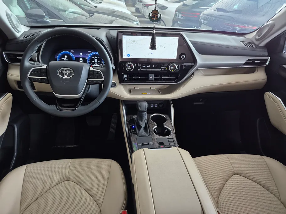 2025 Toyota Highlander Limited 