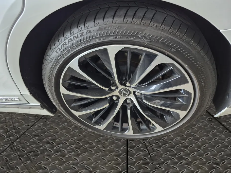 2021 Lexus LS 500 BH Hybrid 