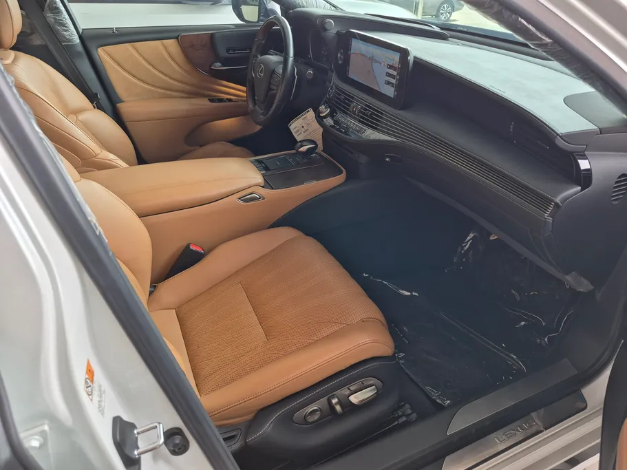 2021 Lexus LS 500 BH Hybrid 
