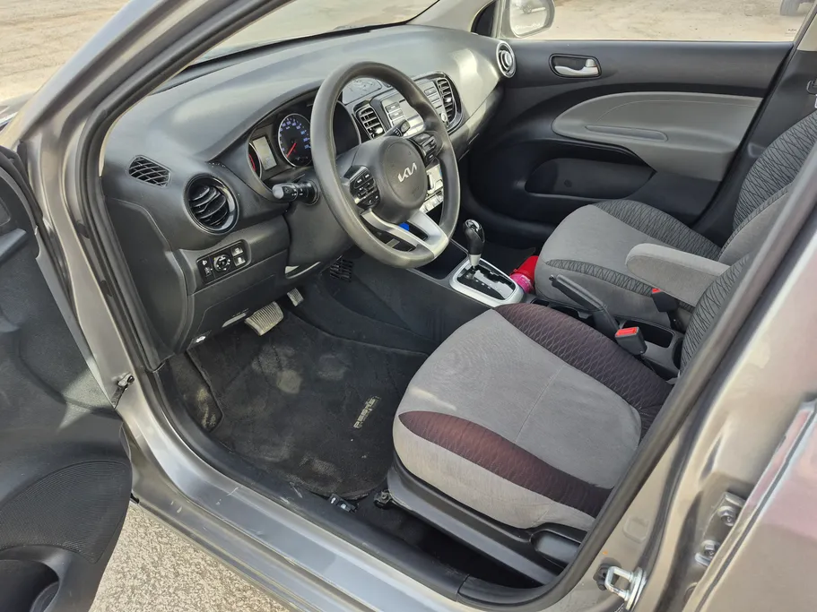 2024 Kia Pegas GL 