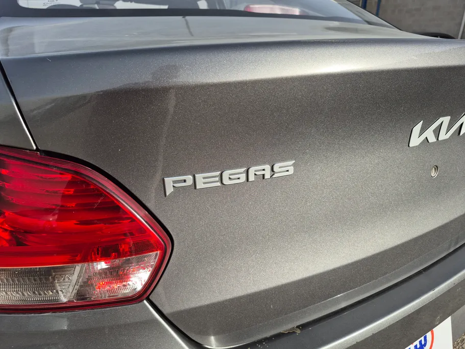 2024 Kia Pegas GL 
