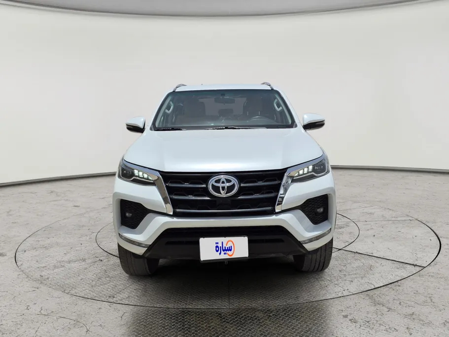 2024 Toyota Fortuner VX 