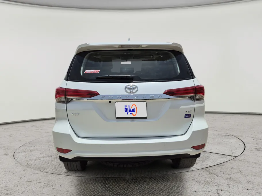 2024 Toyota Fortuner VX 