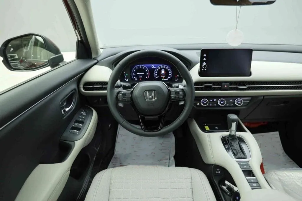 2025 Honda ZR-V LX 