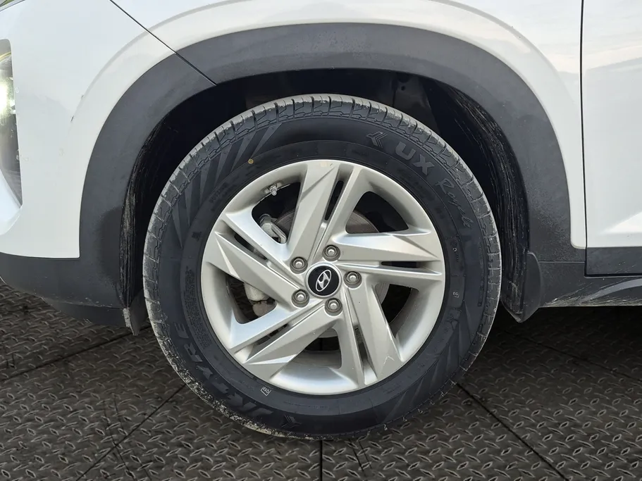 2023 Hyundai Creta Comfort (Two Tone) 