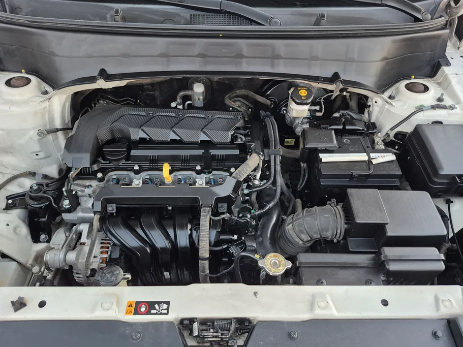 2023 Hyundai Creta Comfort (Two Tone) 