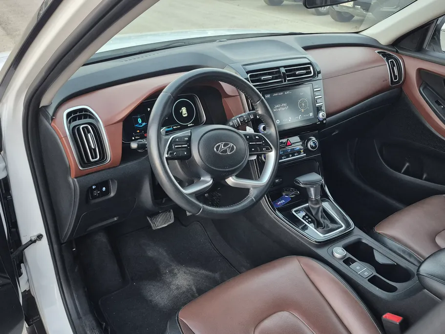 2023 Hyundai Creta Comfort (Two Tone) 