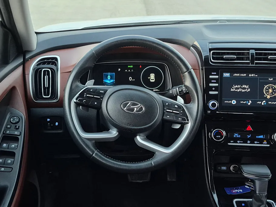 2023 Hyundai Creta Comfort (Two Tone) 