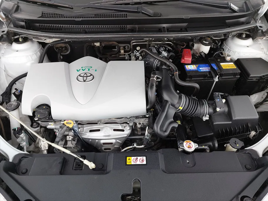 2022 Toyota Yaris  Y 