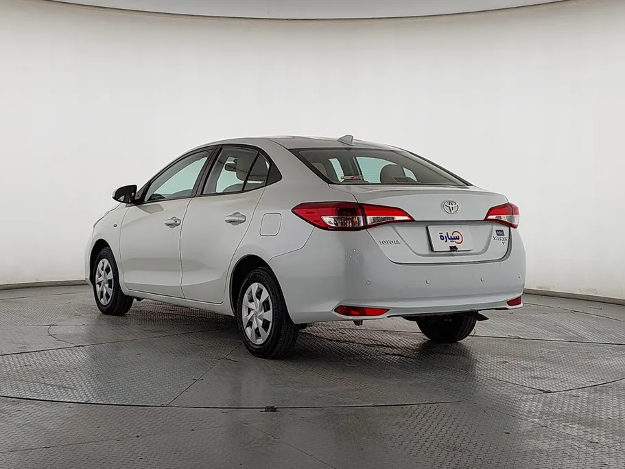 2022 Toyota Yaris  Y 