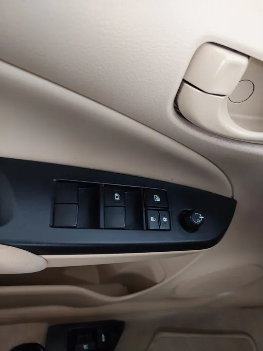 2022 Toyota Yaris  Y 