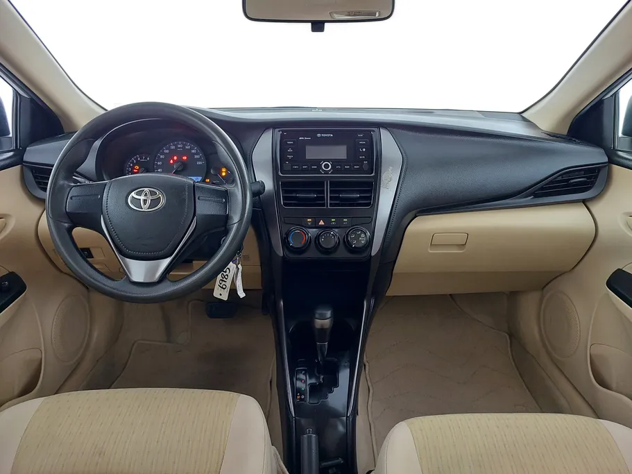 2022 Toyota Yaris  Y 