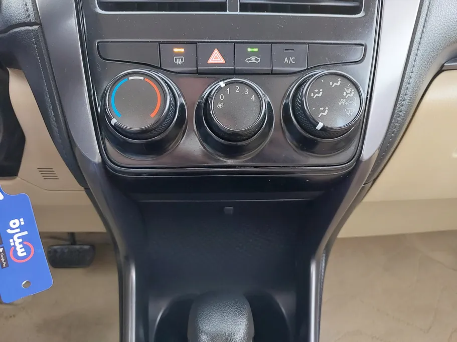 2022 Toyota Yaris  Y 