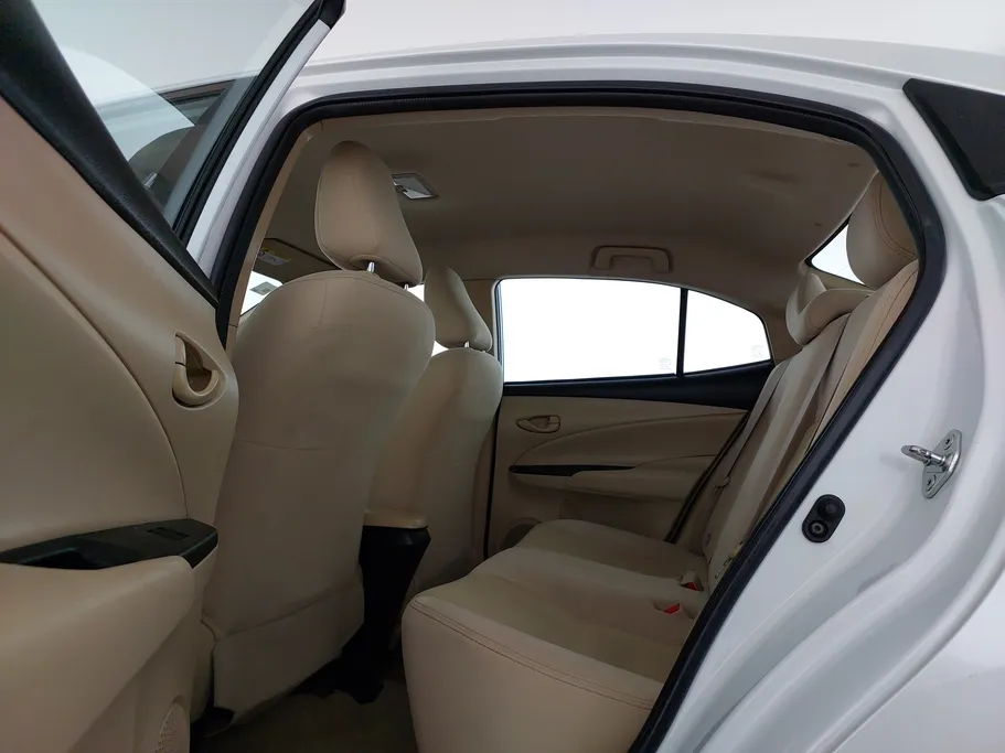 2022 Toyota Yaris  Y 