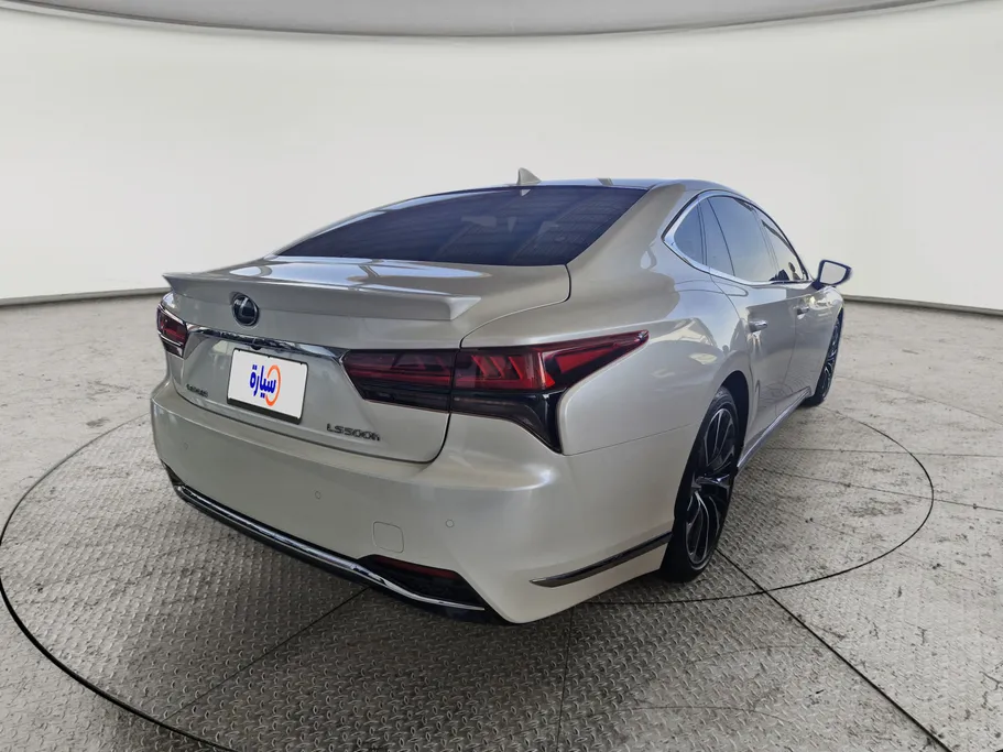 لكزس LS 500 2023 