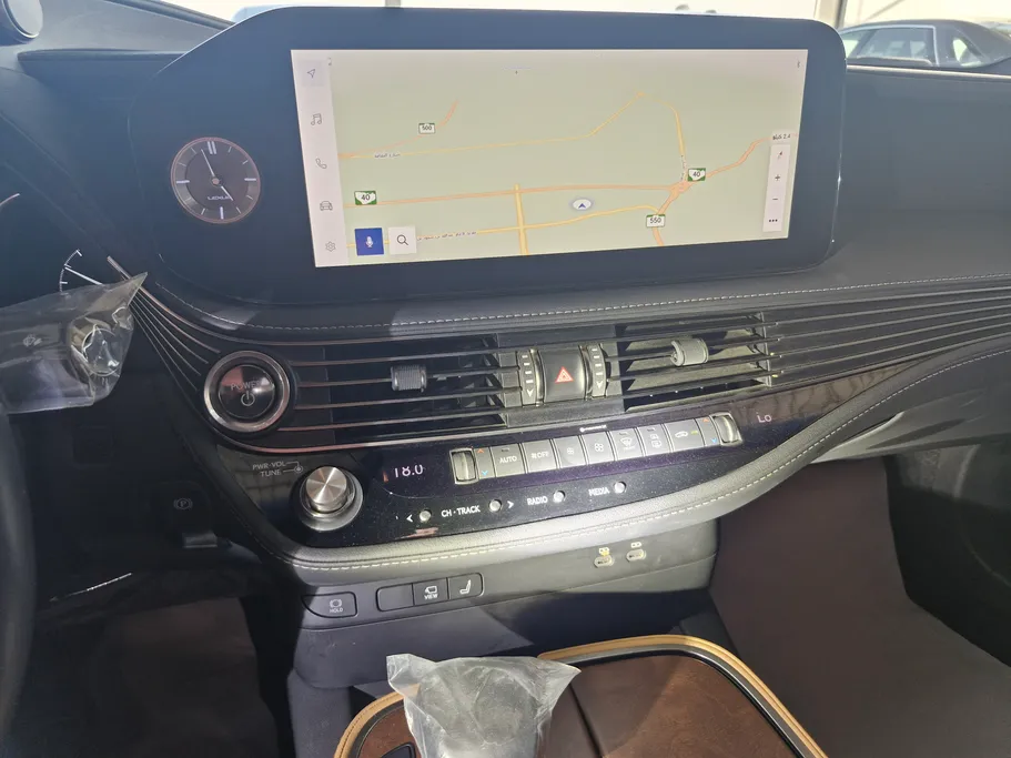 لكزس LS 500 2023 