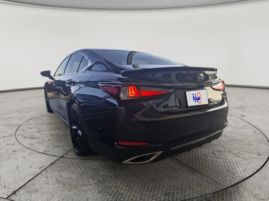 لكزس ES 350 2025 