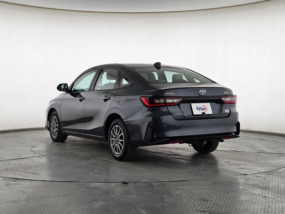 2023 Toyota Yaris  Y 