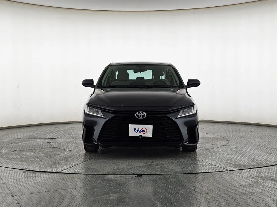 2023 Toyota Yaris  Y 