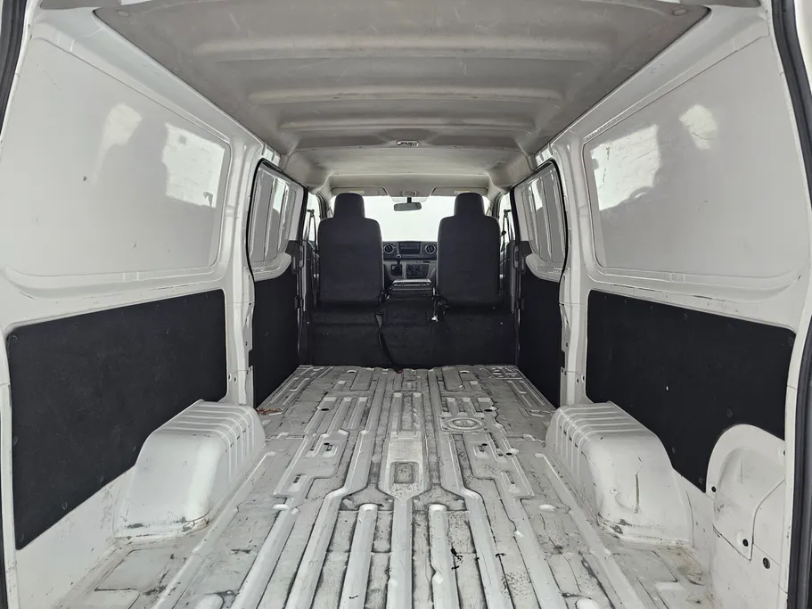 2021 Nissan Urvan NV350 