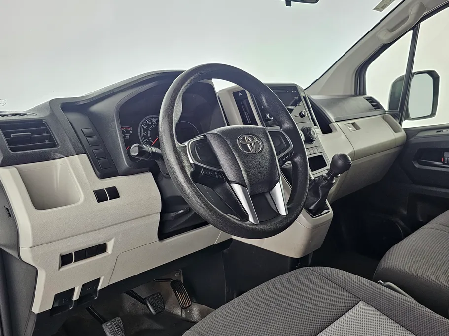 2023 Toyota Haice فان بضاعه 