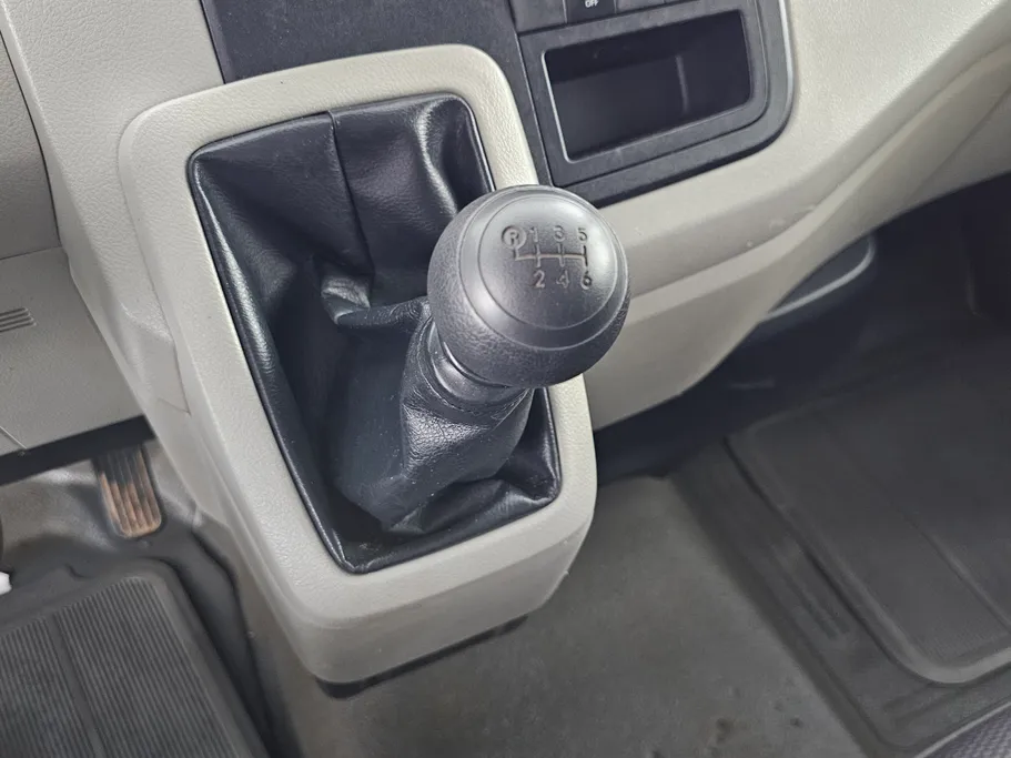 2023 Toyota Haice فان بضاعه 
