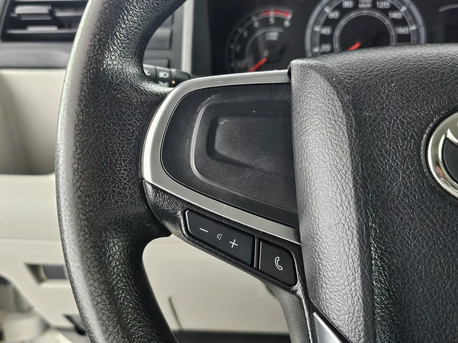 2023 Toyota Haice فان بضاعه 