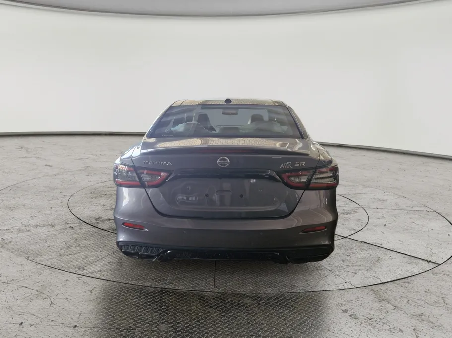 2022 Nissan Maxima SR 