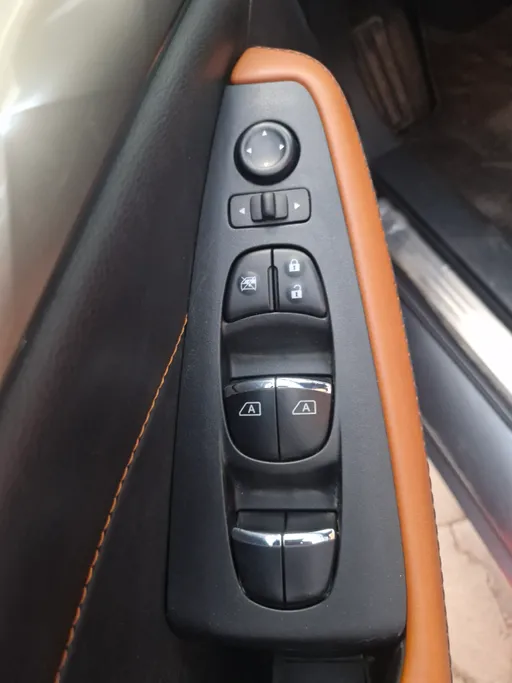 2022 Nissan Maxima SR 