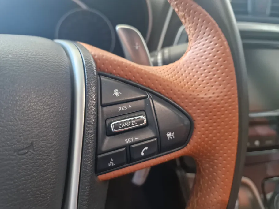 2022 Nissan Maxima SR 
